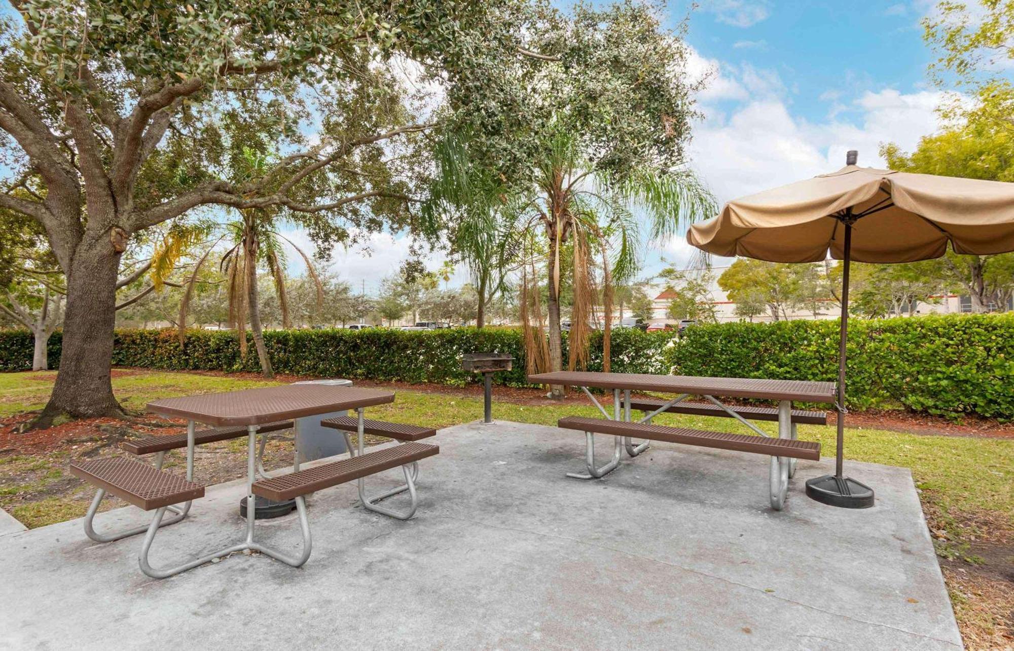 Extended Stay America Suites - Fort Lauderdale - Davie Exterior foto