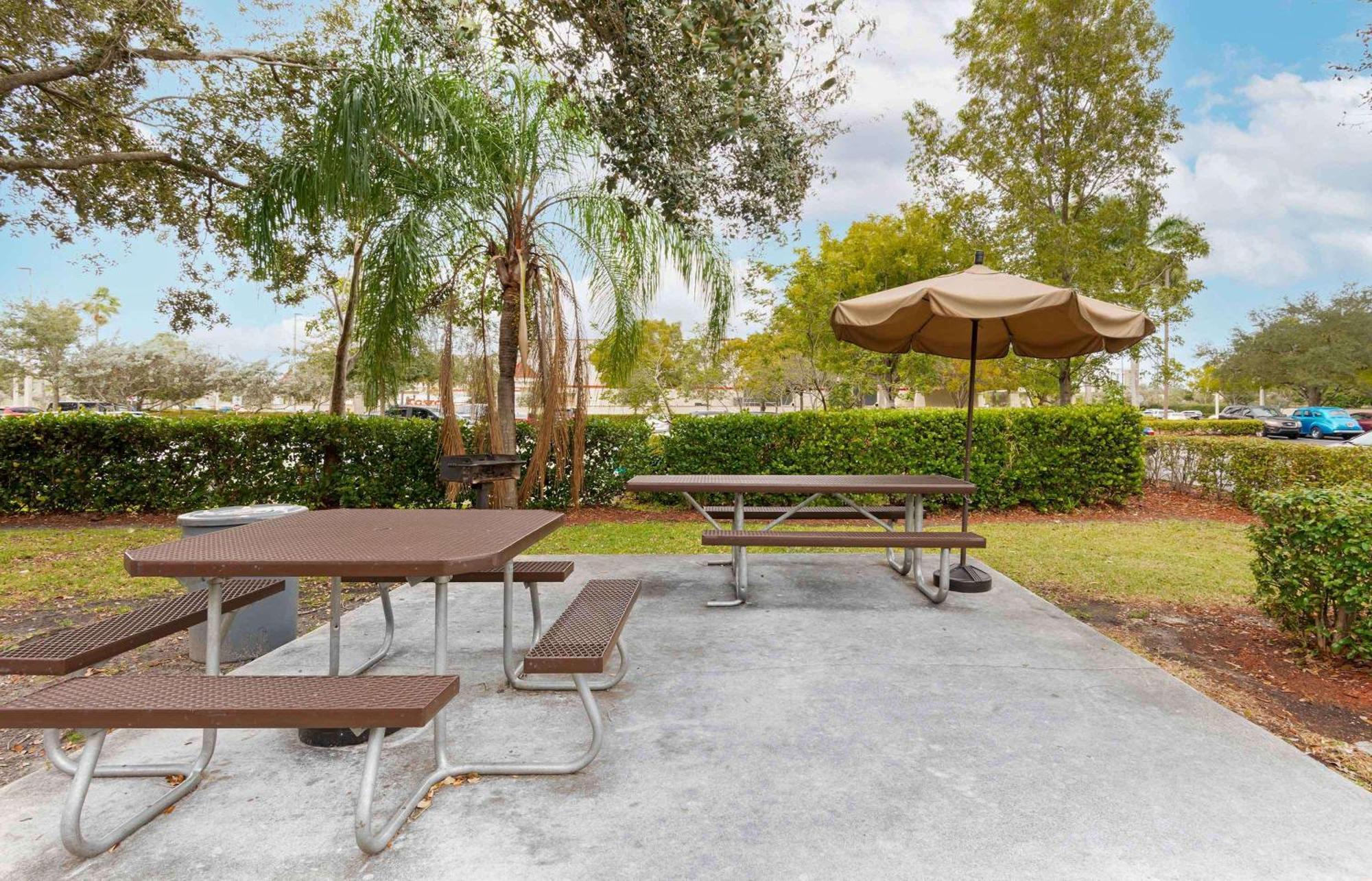 Extended Stay America Suites - Fort Lauderdale - Davie Exterior foto